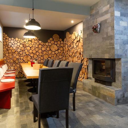 Къщи За Гости Сноуфлейк Snowflake Chalet And Snowflake Lodge バンスコ エクステリア 写真
